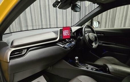 Toyota C-HR I рестайлинг, 2017 год, 2 100 000 рублей, 16 фотография