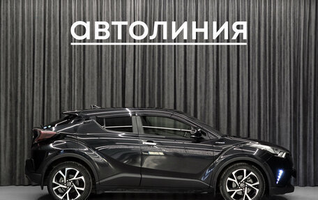 Toyota C-HR I рестайлинг, 2018 год, 1 999 000 рублей, 5 фотография
