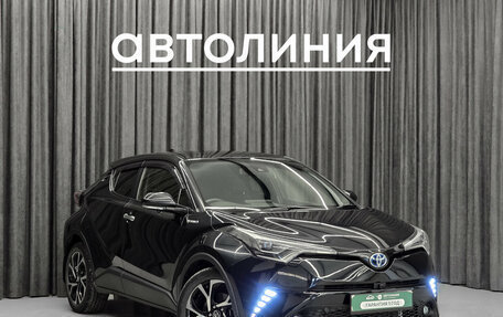Toyota C-HR I рестайлинг, 2018 год, 1 999 000 рублей, 3 фотография