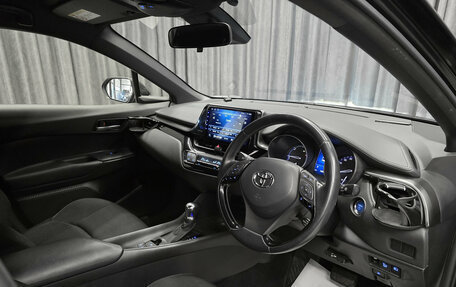 Toyota C-HR I рестайлинг, 2018 год, 1 999 000 рублей, 11 фотография