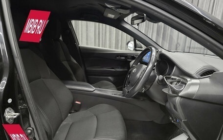 Toyota C-HR I рестайлинг, 2018 год, 1 999 000 рублей, 10 фотография