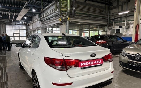 KIA Rio III рестайлинг, 2017 год, 949 000 рублей, 7 фотография