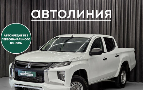Mitsubishi L200 IV рестайлинг, 2019 год, 2 050 000 рублей, 2 фотография