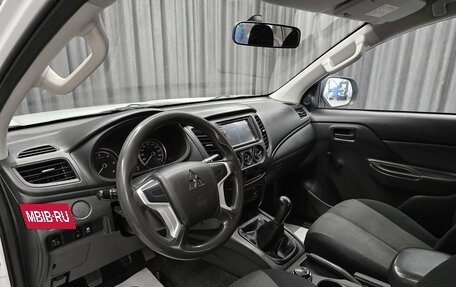 Mitsubishi L200 IV рестайлинг, 2019 год, 2 050 000 рублей, 11 фотография