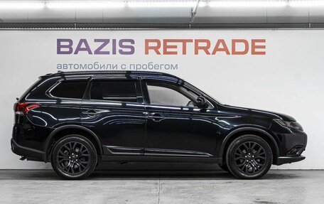 Mitsubishi Outlander III рестайлинг 3, 2015 год, 1 850 000 рублей, 5 фотография