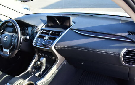 Lexus NX I, 2019 год, 4 000 000 рублей, 13 фотография