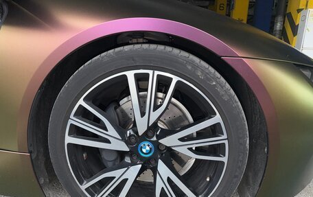 BMW i8 I рестайлинг, 2015 год, 6 700 000 рублей, 18 фотография