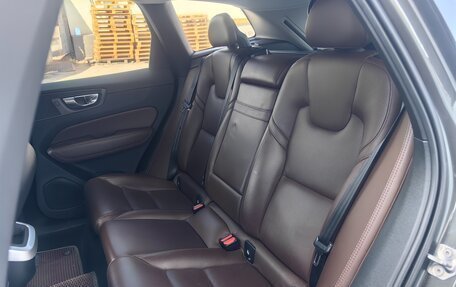 Volvo XC60 II, 2018 год, 2 850 000 рублей, 10 фотография
