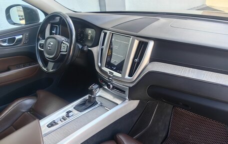 Volvo XC60 II, 2018 год, 2 850 000 рублей, 14 фотография