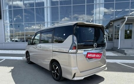 Nissan Serena IV, 2018 год, 2 200 000 рублей, 5 фотография