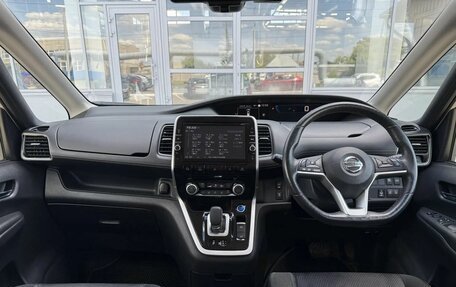 Nissan Serena IV, 2018 год, 2 200 000 рублей, 12 фотография