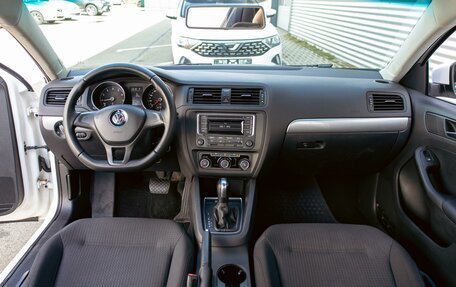Volkswagen Jetta VI, 2015 год, 1 095 000 рублей, 16 фотография