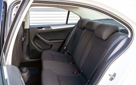 Volkswagen Jetta VI, 2015 год, 1 095 000 рублей, 17 фотография