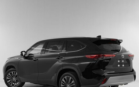 Toyota Highlander, 2025 год, 5 800 000 рублей, 4 фотография
