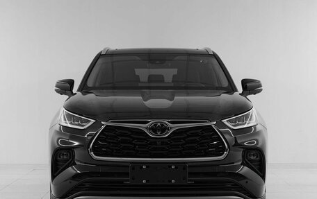 Toyota Highlander, 2025 год, 5 800 000 рублей, 2 фотография