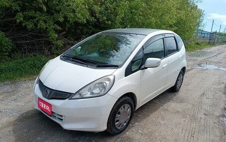 Honda Fit III, 2011 год, 900 000 рублей, 1 фотография