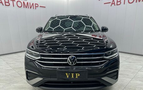 Volkswagen Tiguan II, 2022 год, 2 292 000 рублей, 1 фотография
