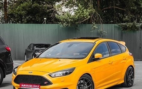 Ford Focus ST III, 2012 год, 3 000 000 рублей, 1 фотография