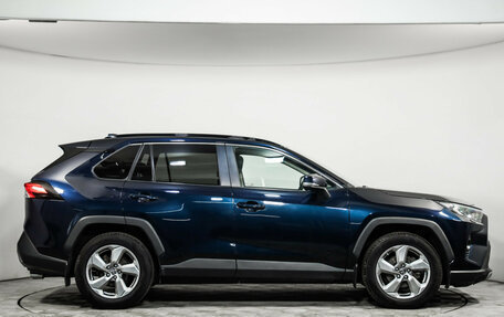 Toyota RAV4, 2020 год, 2 899 000 рублей, 4 фотография