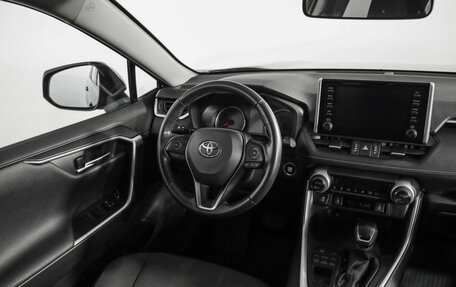 Toyota RAV4, 2020 год, 2 899 000 рублей, 9 фотография
