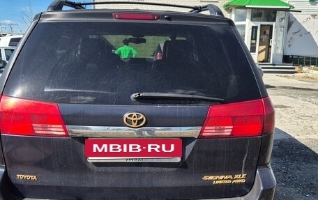Toyota Sienna II рестайлинг, 2003 год, 1 200 000 рублей, 2 фотография