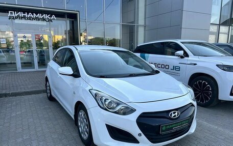 Hyundai i30 II рестайлинг, 2012 год, 855 000 рублей, 3 фотография