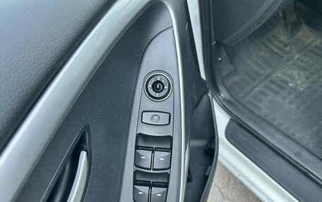 Hyundai i30 II рестайлинг, 2012 год, 855 000 рублей, 9 фотография