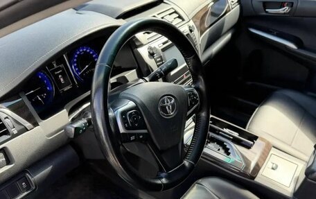 Toyota Camry, 2015 год, 1 795 000 рублей, 10 фотография