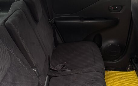 Toyota Ractis I, 2005 год, 400 000 рублей, 12 фотография