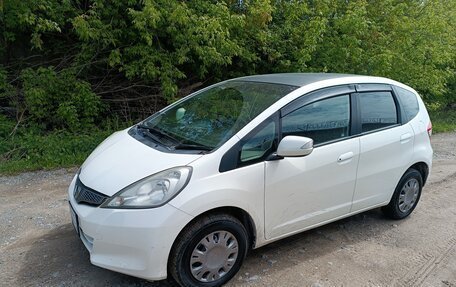 Honda Fit III, 2011 год, 900 000 рублей, 2 фотография