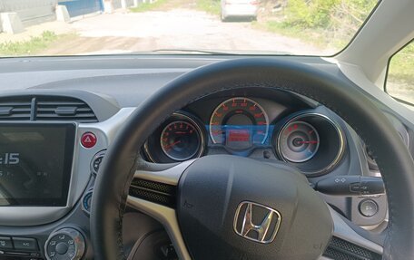 Honda Fit III, 2011 год, 900 000 рублей, 12 фотография