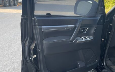 Mitsubishi Pajero IV, 2014 год, 2 600 000 рублей, 11 фотография