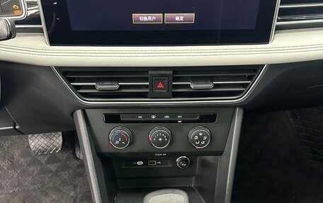 Volkswagen Tiguan II, 2022 год, 2 292 000 рублей, 9 фотография