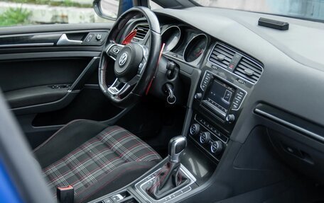 Volkswagen Golf GTI VII, 2014 год, 2 350 000 рублей, 7 фотография