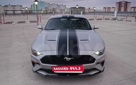 Ford Mustang VI рестайлинг, 2020 год, 2 700 000 рублей, 5 фотография