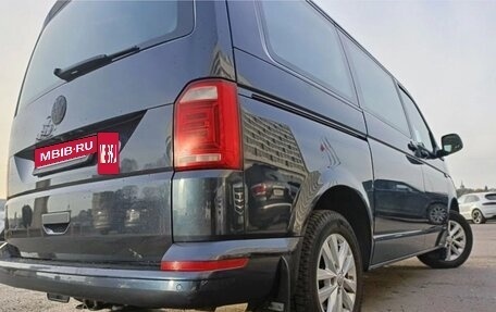Volkswagen Multivan T6 рестайлинг, 2017 год, 3 500 000 рублей, 22 фотография