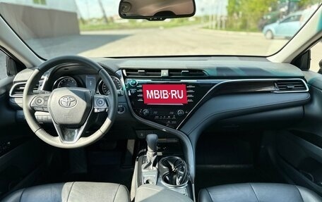 Toyota Camry, 2019 год, 2 500 000 рублей, 7 фотография