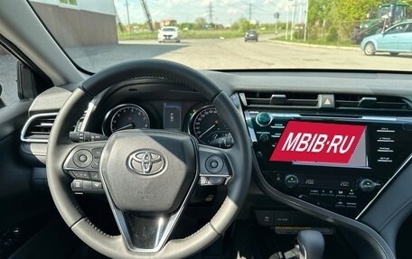 Toyota Camry, 2019 год, 2 500 000 рублей, 8 фотография