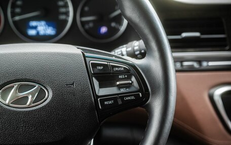 Hyundai Grand Starex Grand Starex I рестайлинг 2, 2020 год, 4 000 000 рублей, 18 фотография