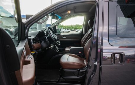 Hyundai Grand Starex Grand Starex I рестайлинг 2, 2020 год, 4 000 000 рублей, 12 фотография