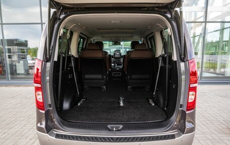 Hyundai Grand Starex Grand Starex I рестайлинг 2, 2020 год, 4 000 000 рублей, 24 фотография