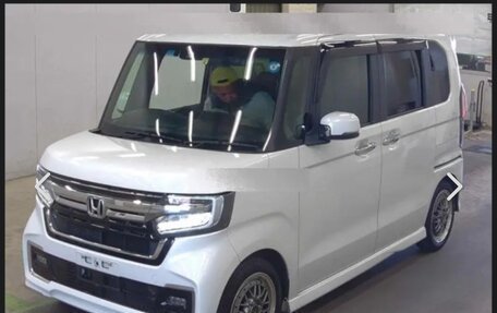 Honda N-BOX II, 2022 год, 1 050 000 рублей, 31 фотография