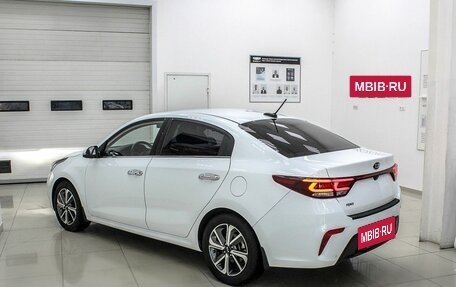 KIA Rio IV, 2018 год, 1 199 900 рублей, 2 фотография