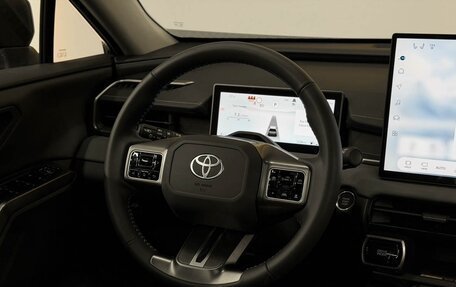 Toyota RAV4, 2026 год, 4 000 000 рублей, 13 фотография