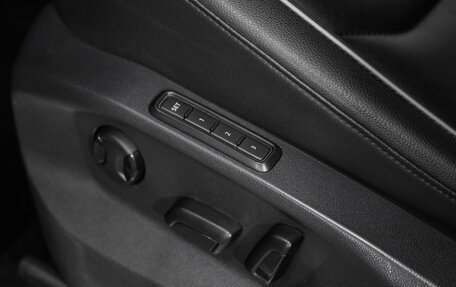 Volkswagen Tiguan II, 2018 год, 2 189 000 рублей, 23 фотография