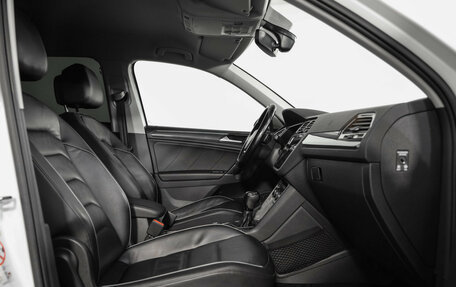 Volkswagen Tiguan II, 2018 год, 2 189 000 рублей, 24 фотография