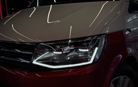 Volkswagen Multivan T6 рестайлинг, 2019 год, 4 600 000 рублей, 3 фотография