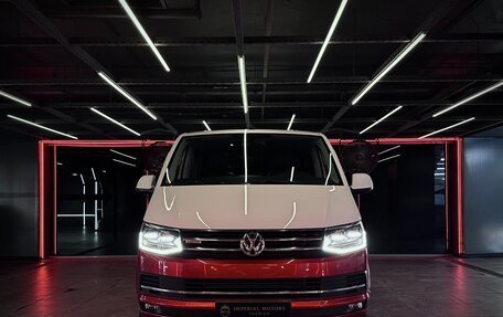 Volkswagen Multivan T6 рестайлинг, 2019 год, 4 600 000 рублей, 4 фотография