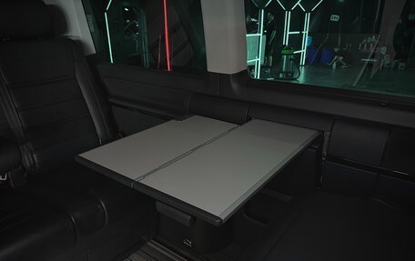 Volkswagen Multivan T6 рестайлинг, 2019 год, 4 600 000 рублей, 33 фотография
