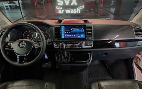 Volkswagen Multivan T6 рестайлинг, 2019 год, 4 600 000 рублей, 40 фотография